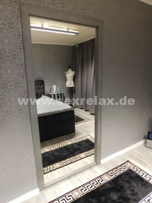 Gallery image 9